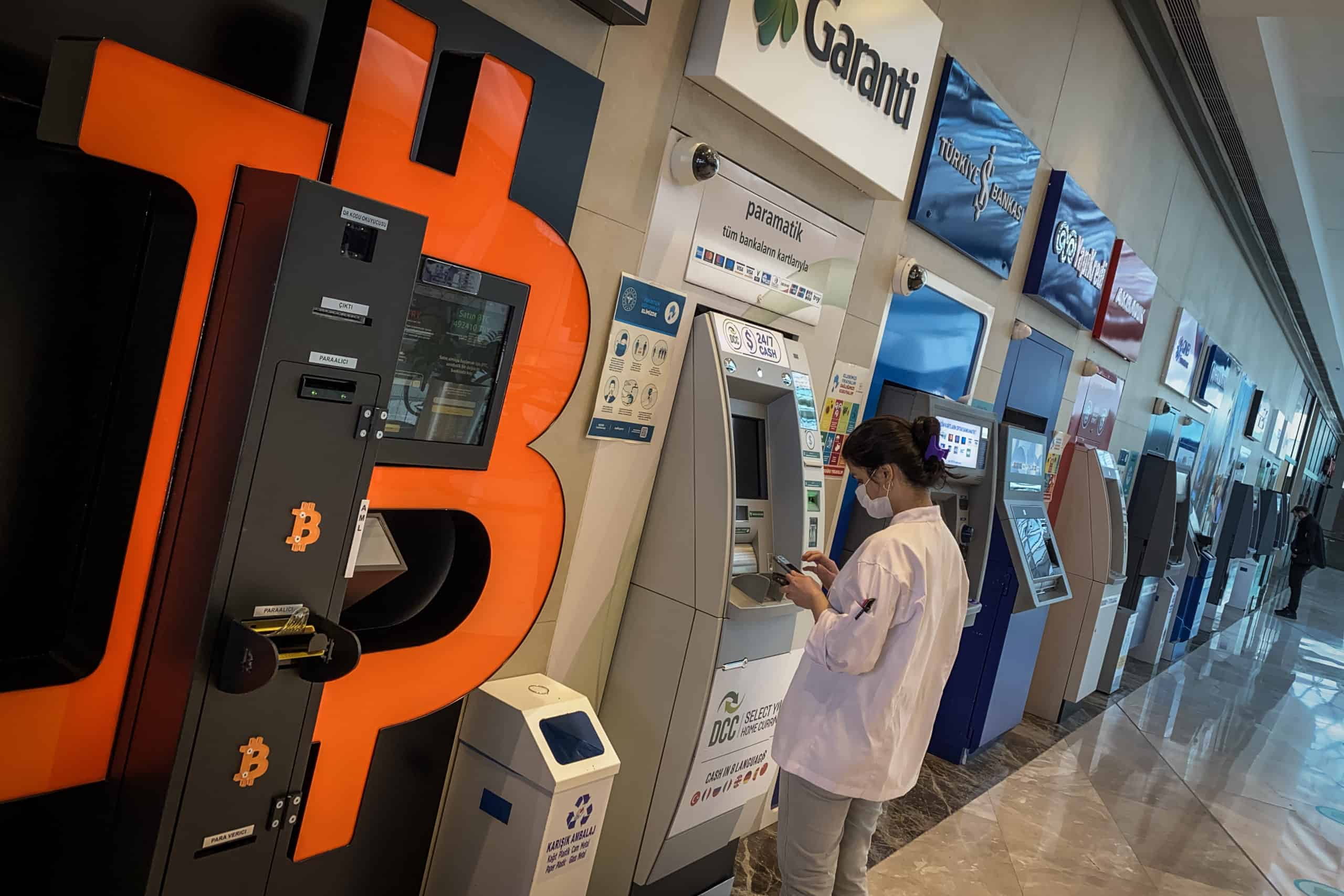 Who uses the bitcoin ATMs popping up at delis across the U.S.? - Marketplace