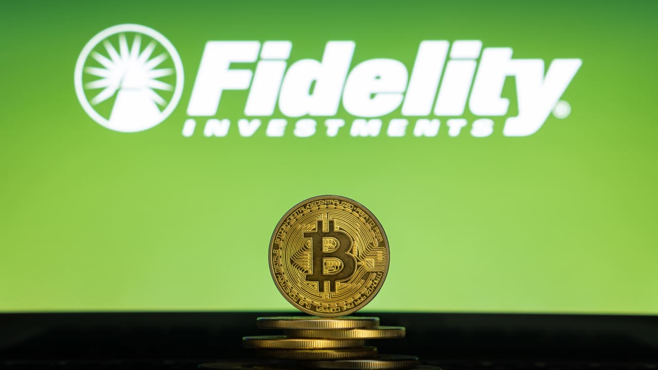 Fidelity sets Bitcoin ETF fee at % ahead of expected SEC approvals | Fortune Crypto