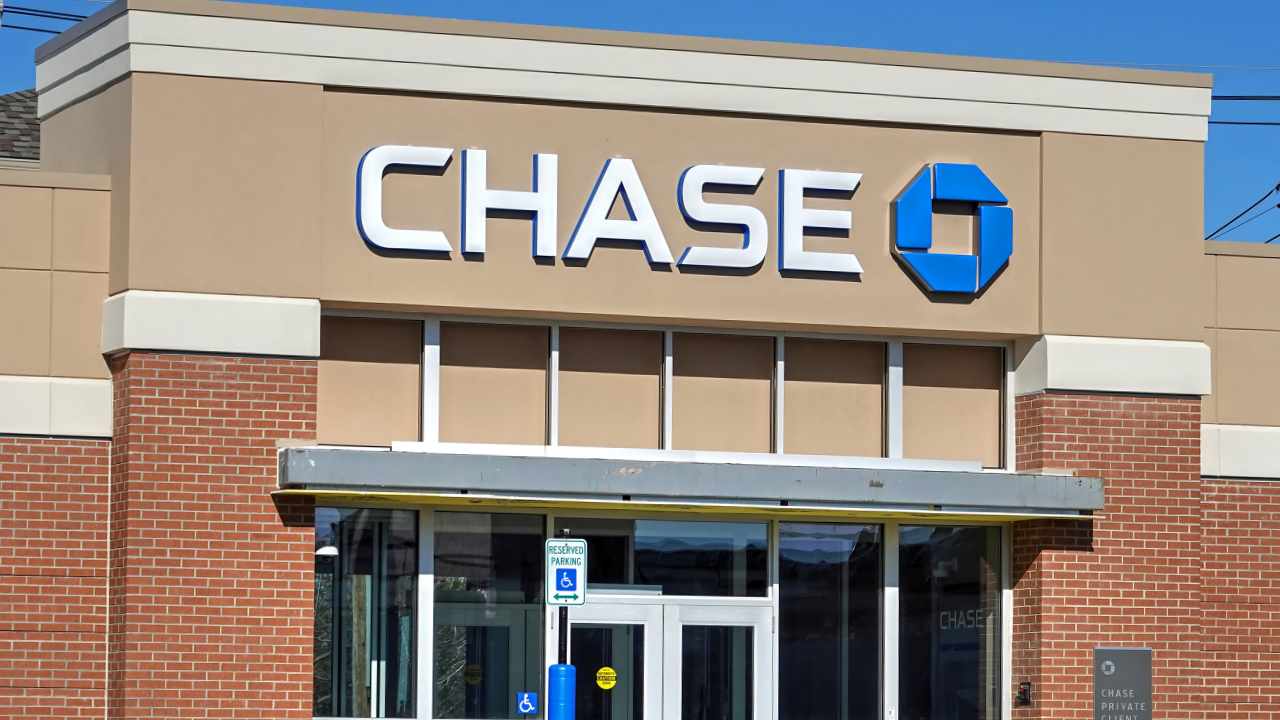 Chase U.K. to Block Crypto Payments Citing Fraud, Scams