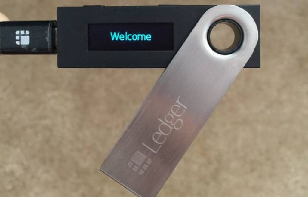 FTX Put $ Million of Crypto Onto a USB Stick When It Was Hacked