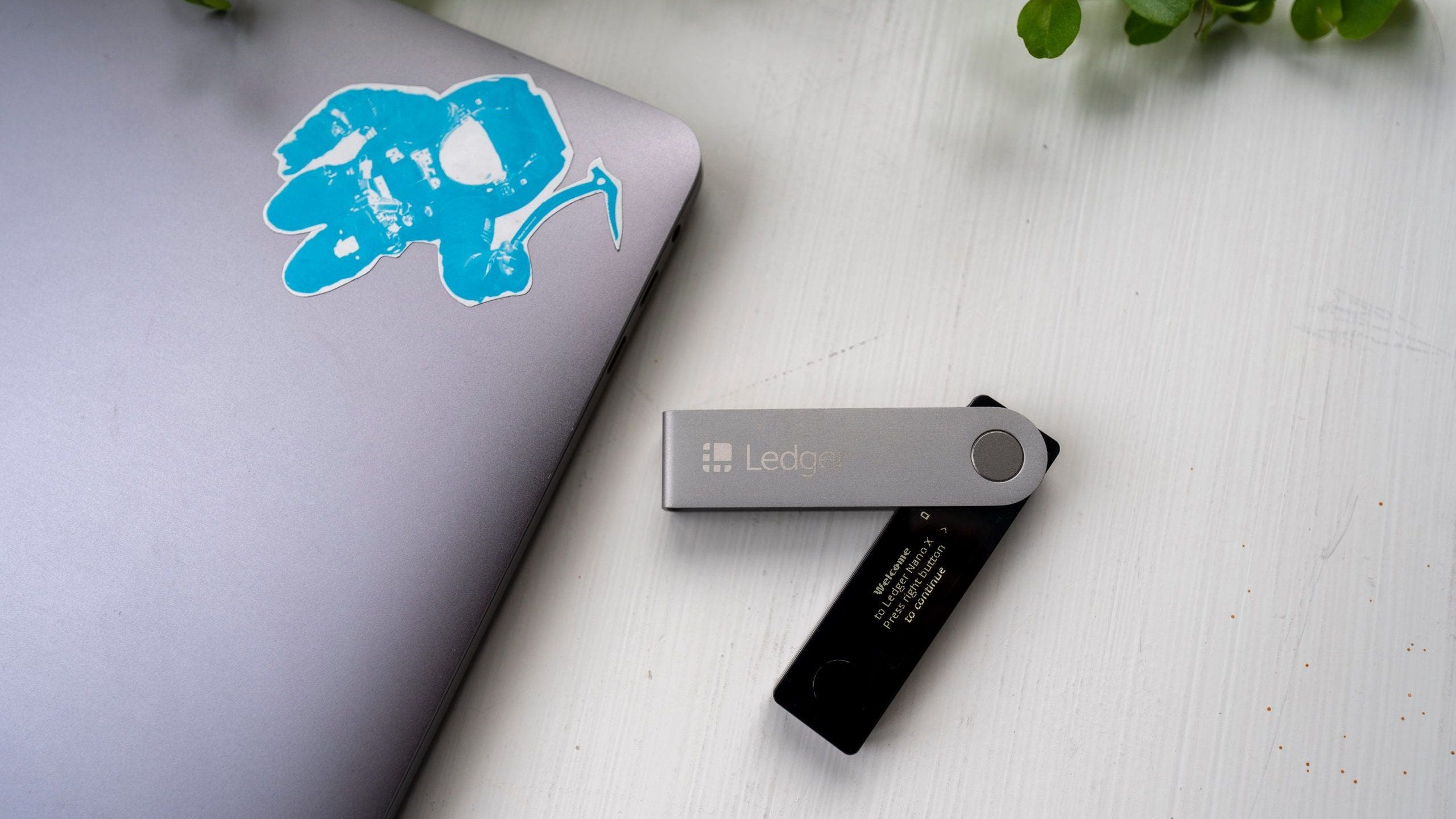 Can You Put Crypto on a USB Drive? - ORDNUR