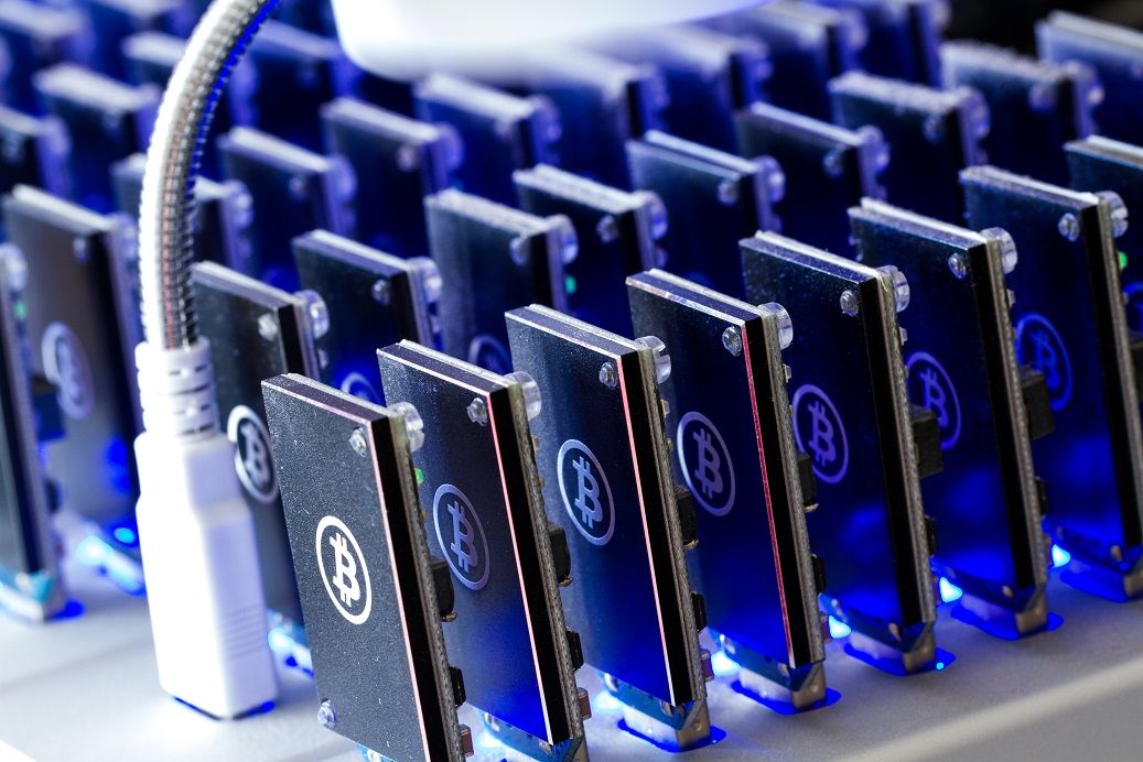 A Beginner's Guide to Bitcoin Mining: Requirements and Parts | The TopCoins