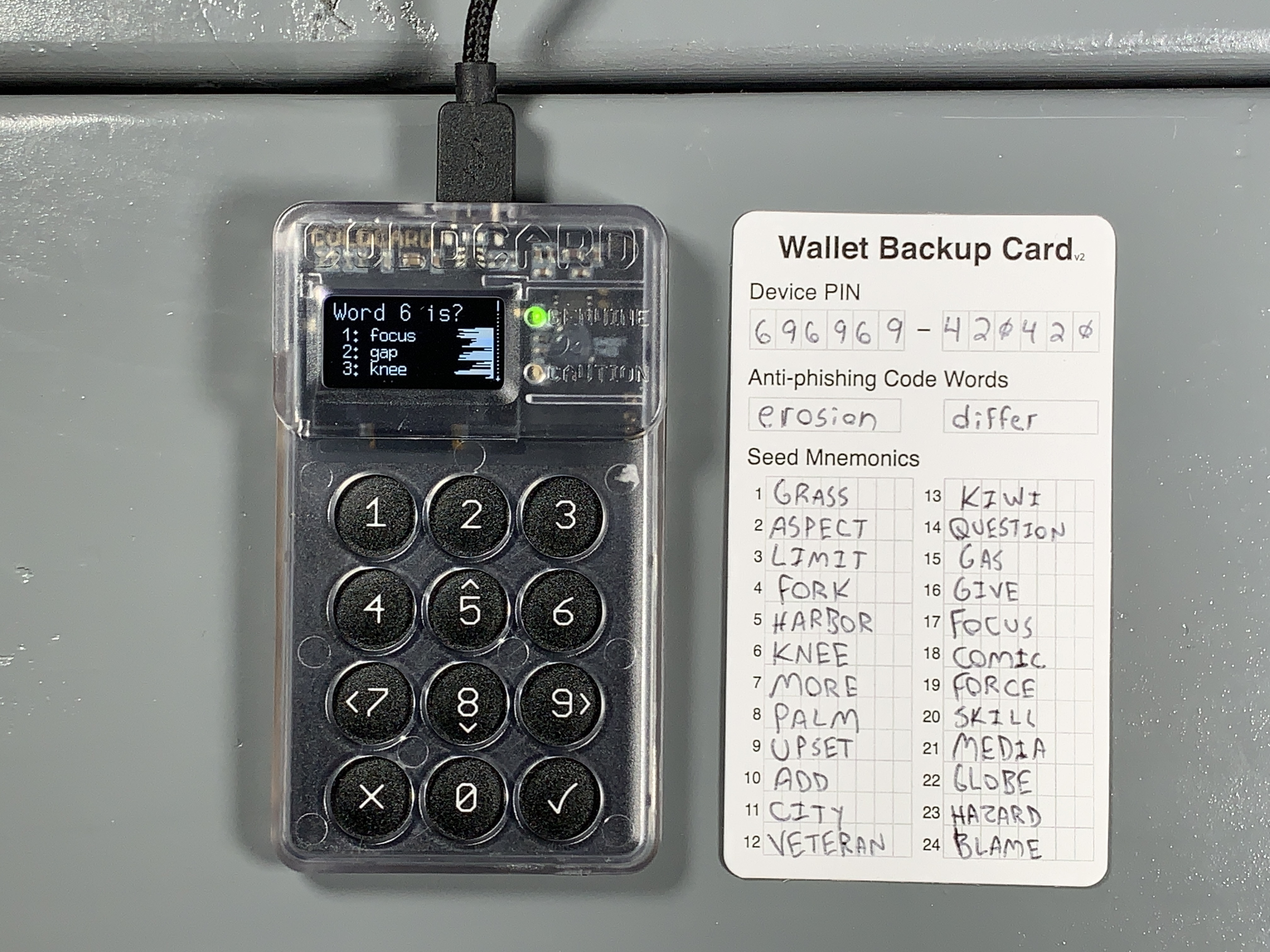 Compare CoinKite Coldcard vs Trezor Model T