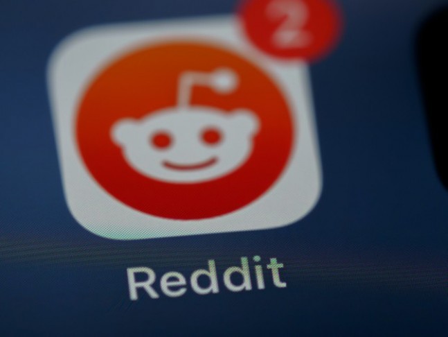 Reddit invests in Bitcoin and Ethereum