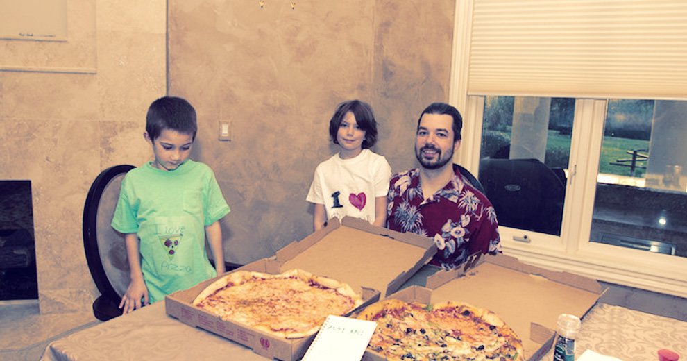 10 Years On, Laszlo Hanyecz Has No Regrets About His $45M Bitcoin Pizzas - CoinDesk