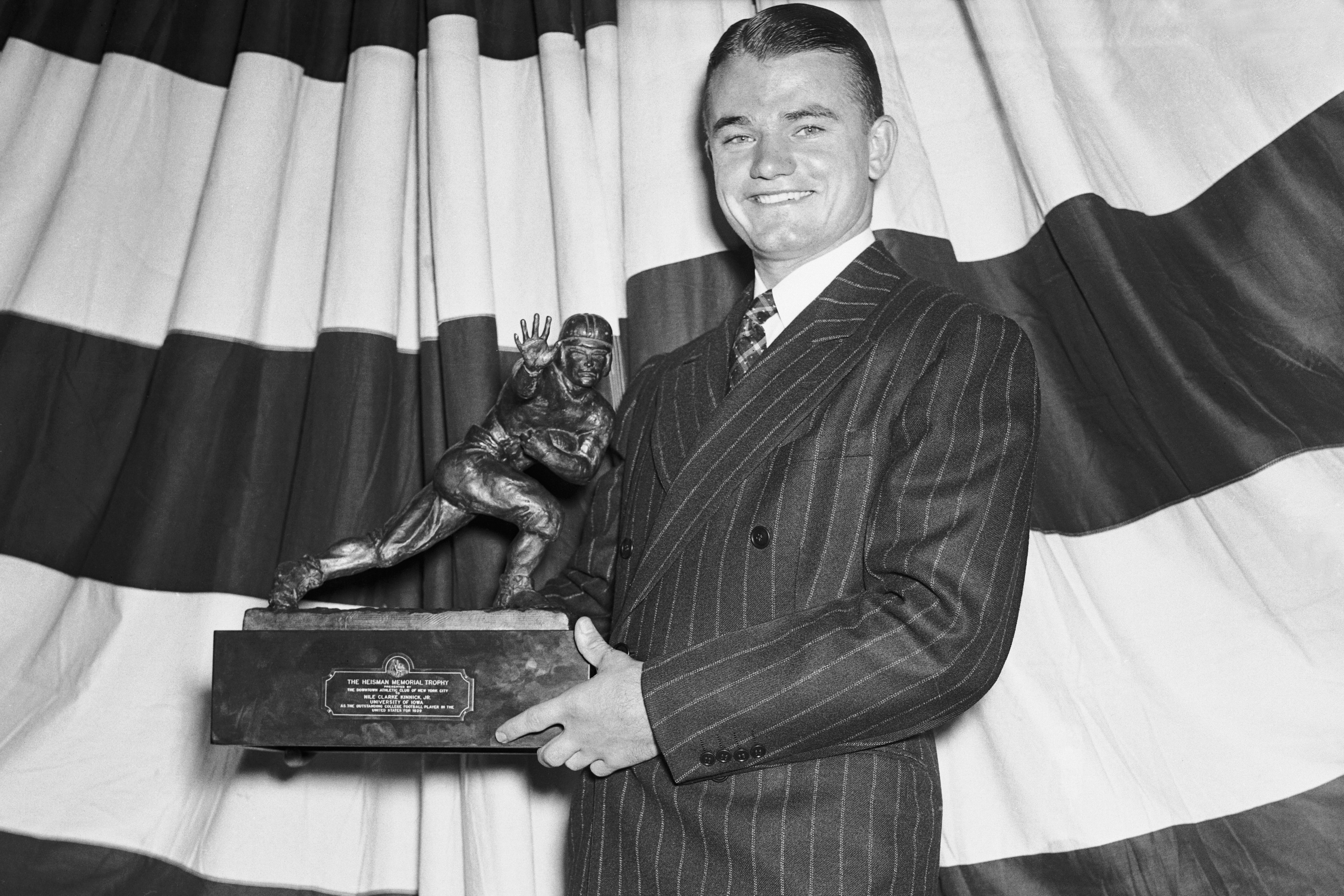 cryptolog.fun - CLASSIC - SportsCentury biography of Nile Kinnick