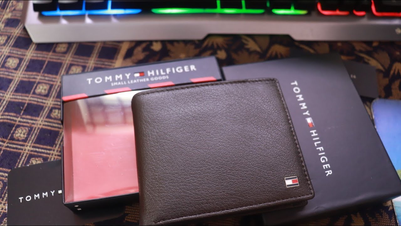 Flag Wallet And Key Fob Set | Wallets & Keyrings | Tommy Hilfiger