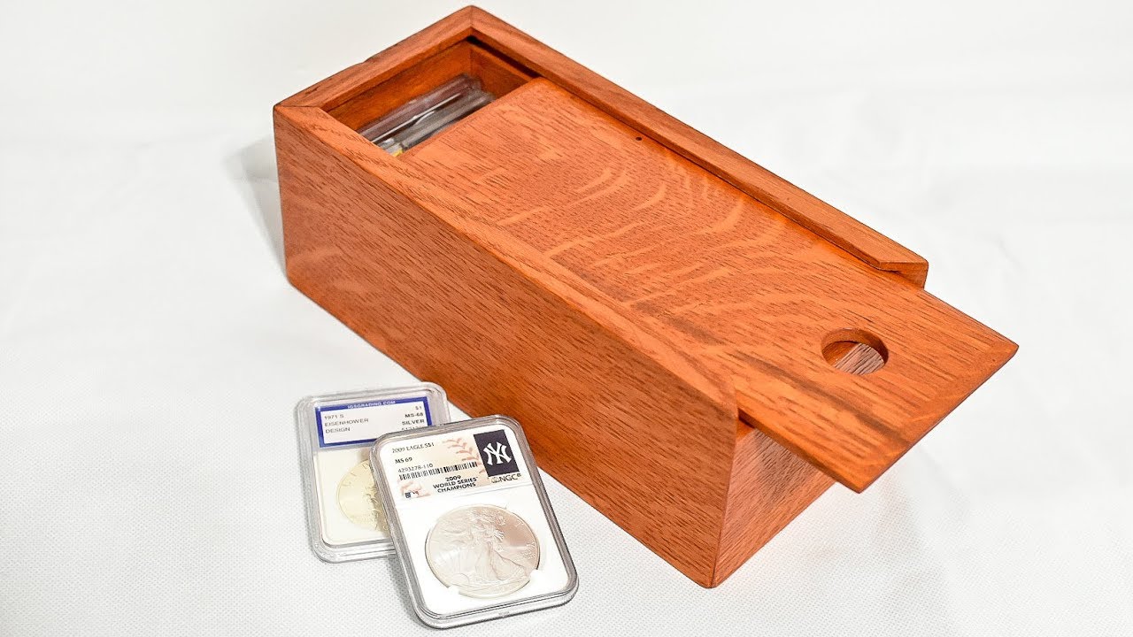 - Royal Mint Deluxe Wooden £5 Gold Silver Crown Coin Box Only mm