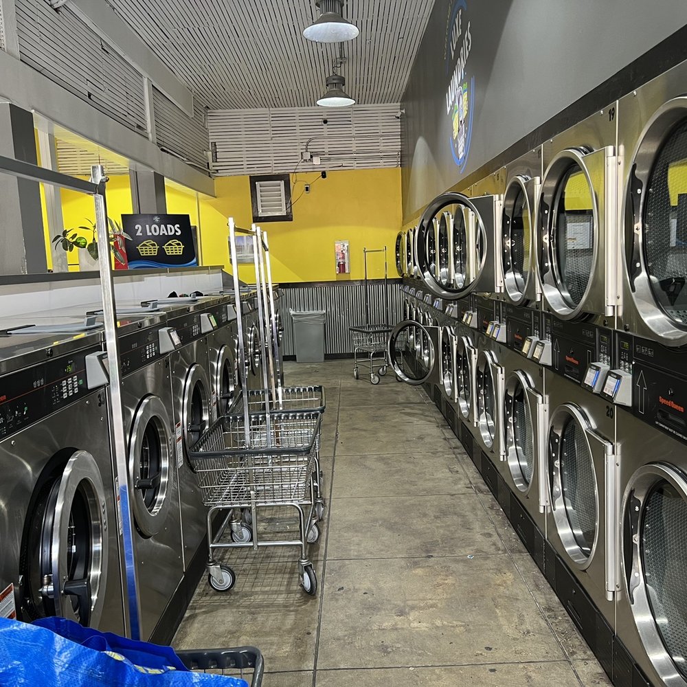 Laundry Service West Hollywood - Laundromat - Wash And Fold