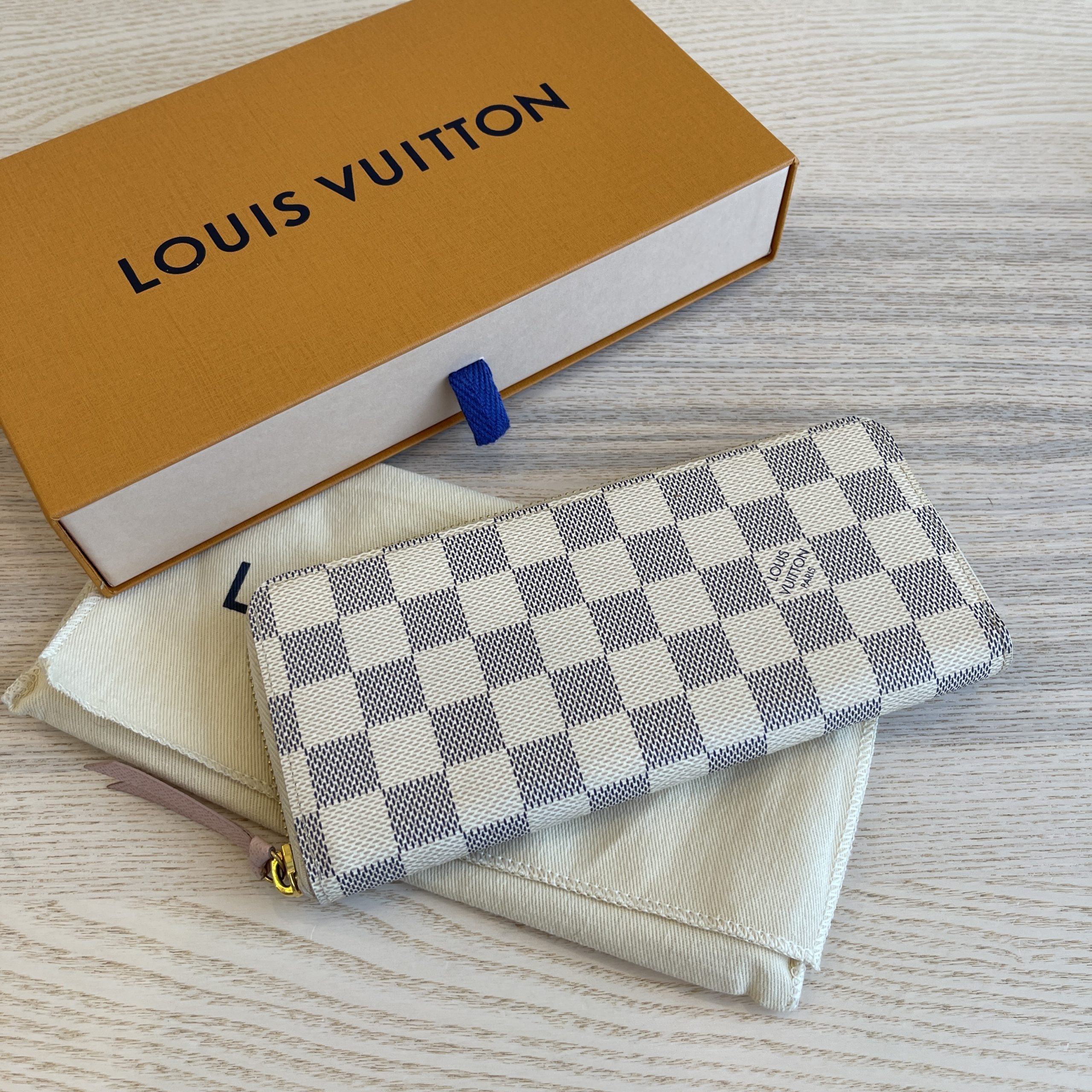 Louis Vuitton Clemence Wallet Damier Azur Coated Canvas – Luxe Collective