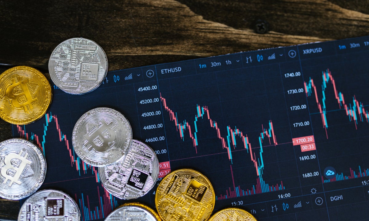 How to Trade Cryptocurrency: A Beginners Guide • Benzinga