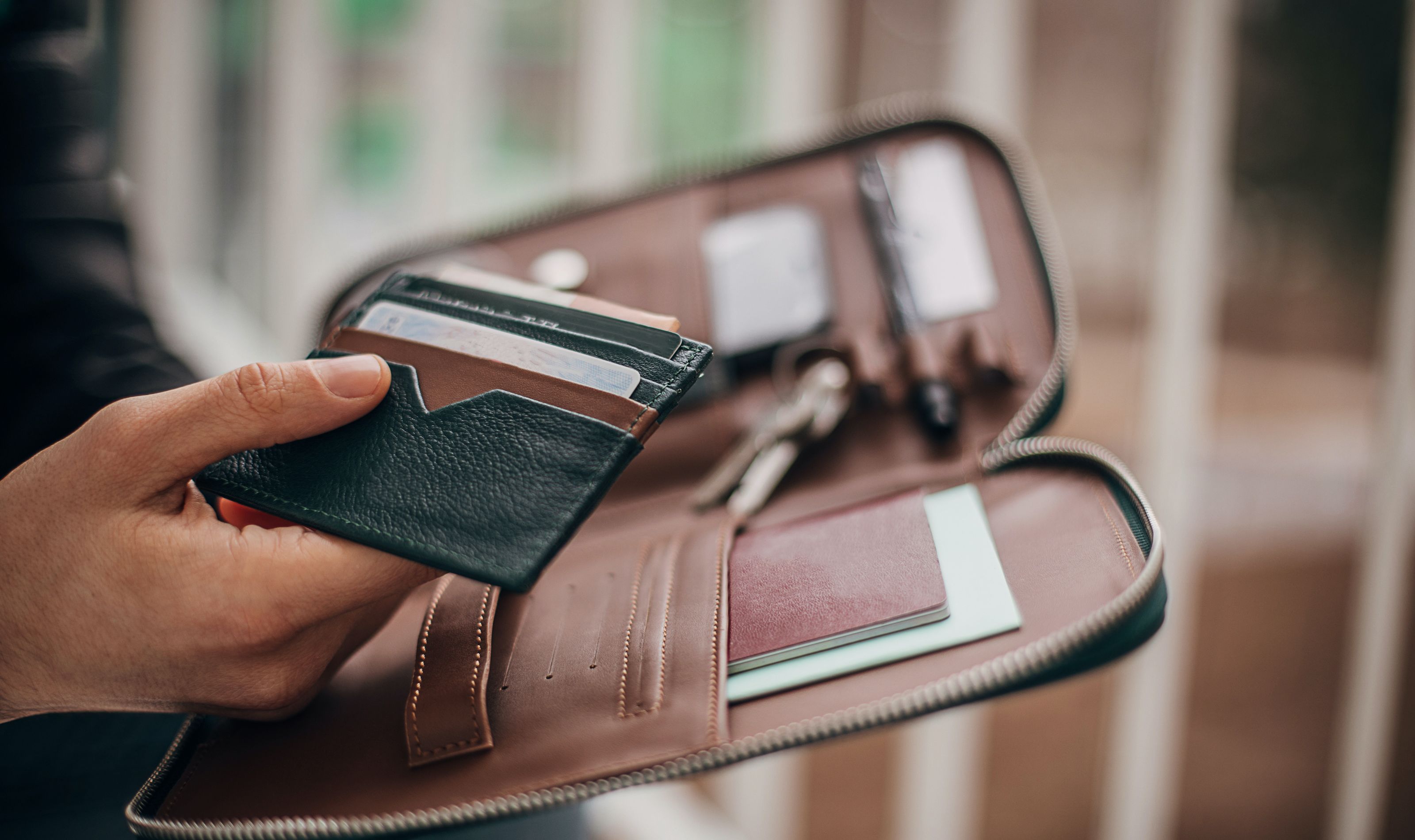 Leather Travel Wallets | Travel Card Holders | SageBrown