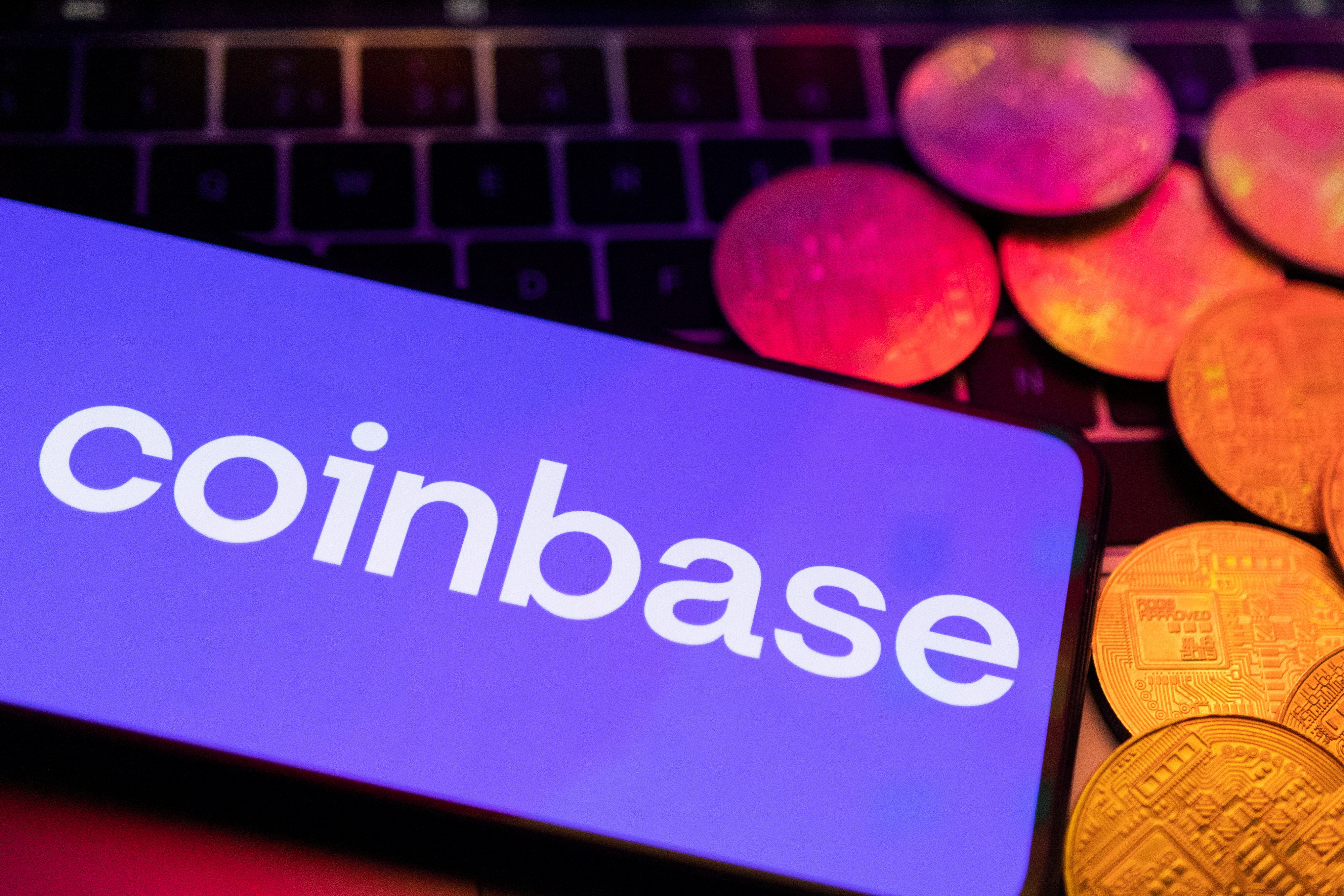 Coinbase CEO tells users to ditch Chase UK as JPMorgan arm bans crypto – DL News