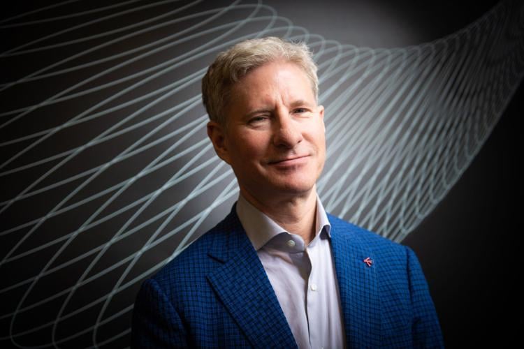 Chris Larsen - Wikipedia