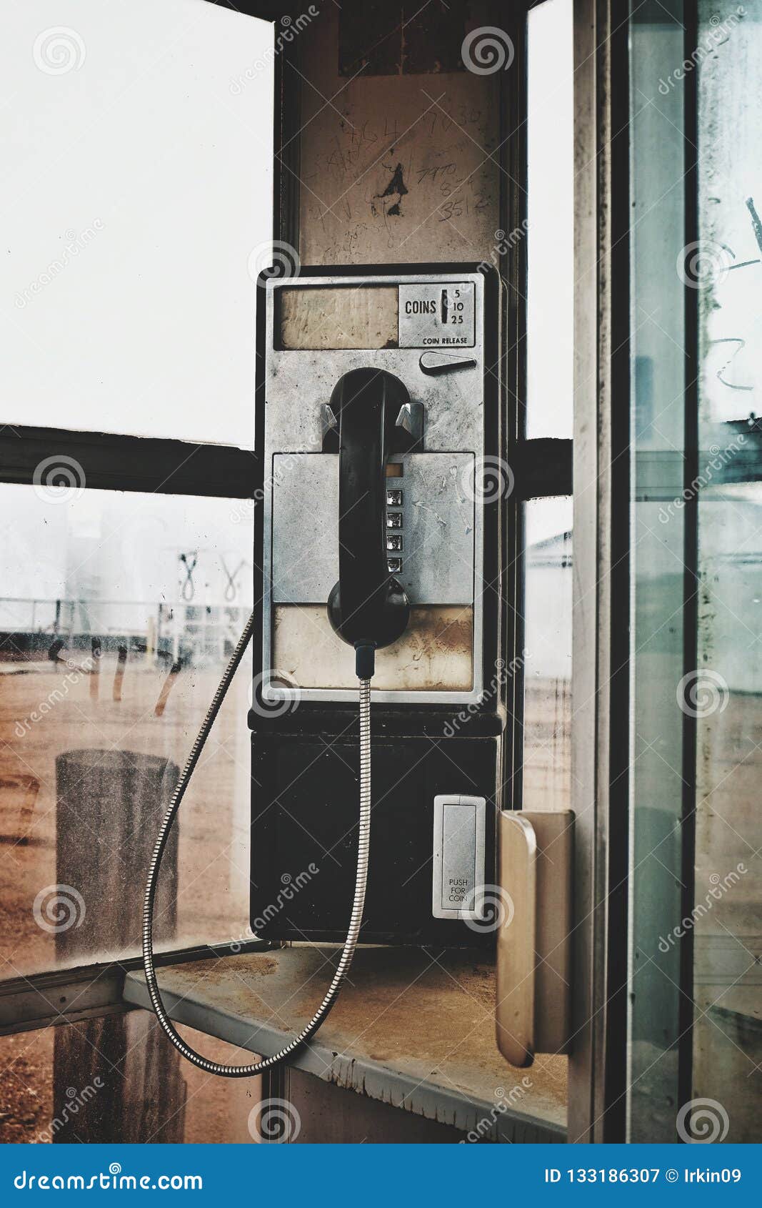 Payphone ideas | pay phone, phone booth, telephone booth