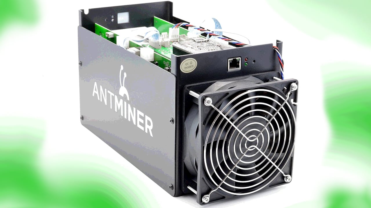 Bitcoin Miners Buy up Rigs as Prices Near All-Time Lows