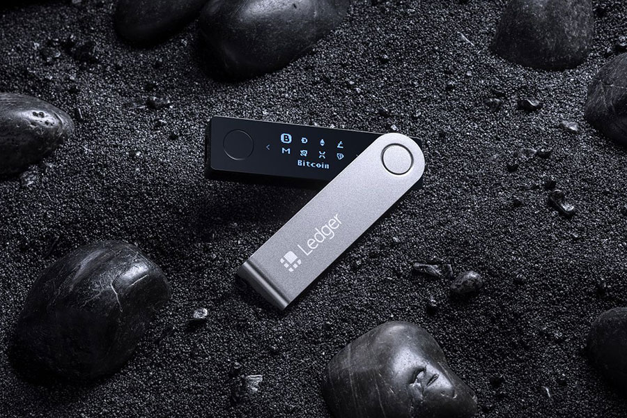 Ledger Nano X Wallet Reviews | Supported Coins | Bitcoin Storage | CoinBeast Wallet Review