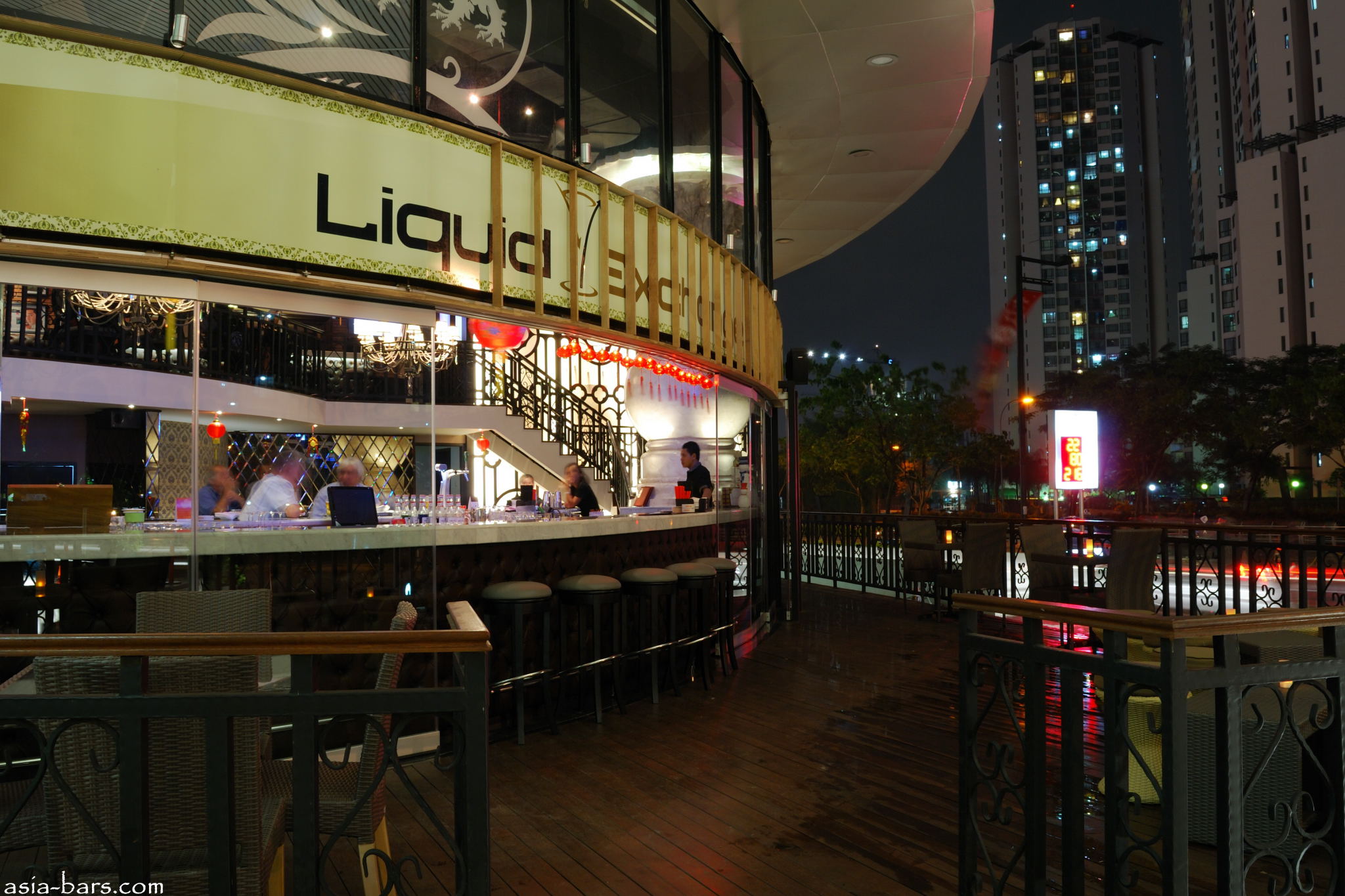 Liquid Exchange (Lex) - Restaurant and Shisha in Jakarta | Chichamaps