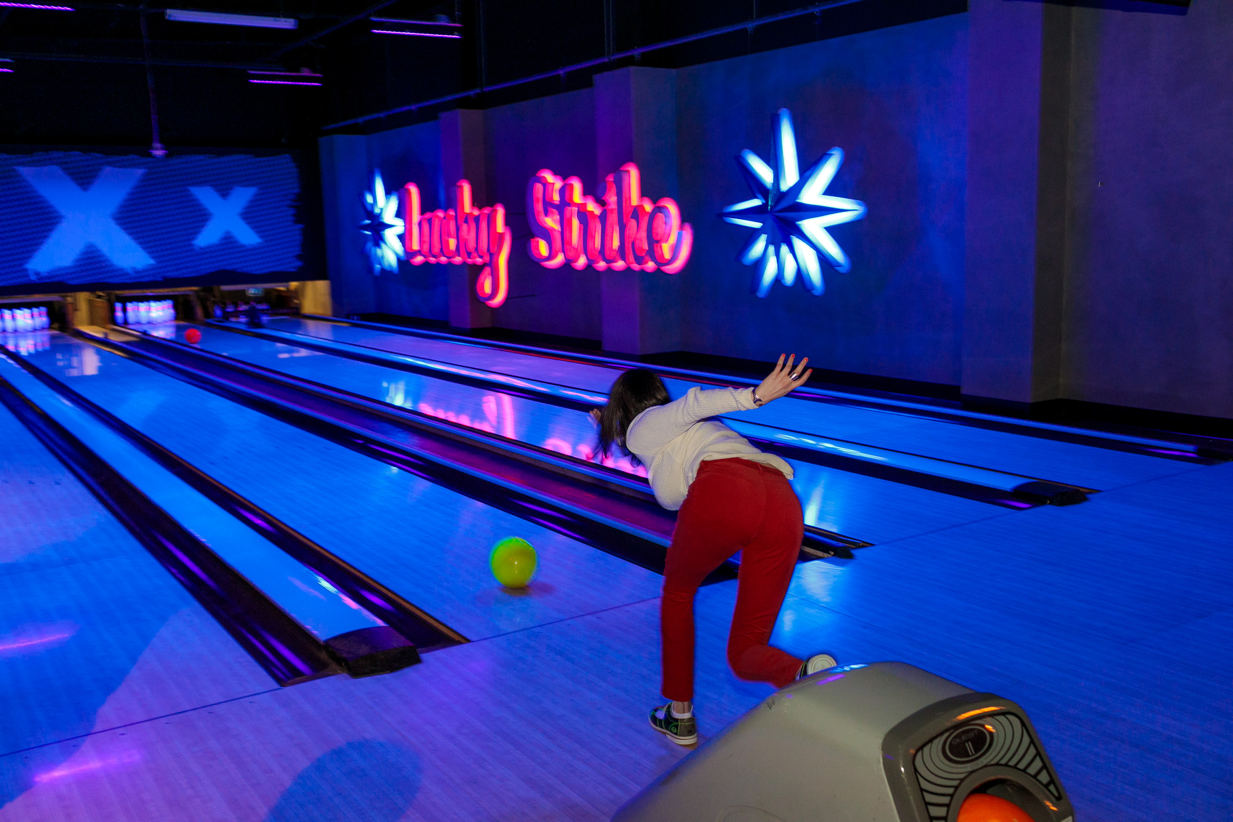 Lucky Strike Social Honolulu [Bowling Alley], Honolulu - Ala Moana Blvd