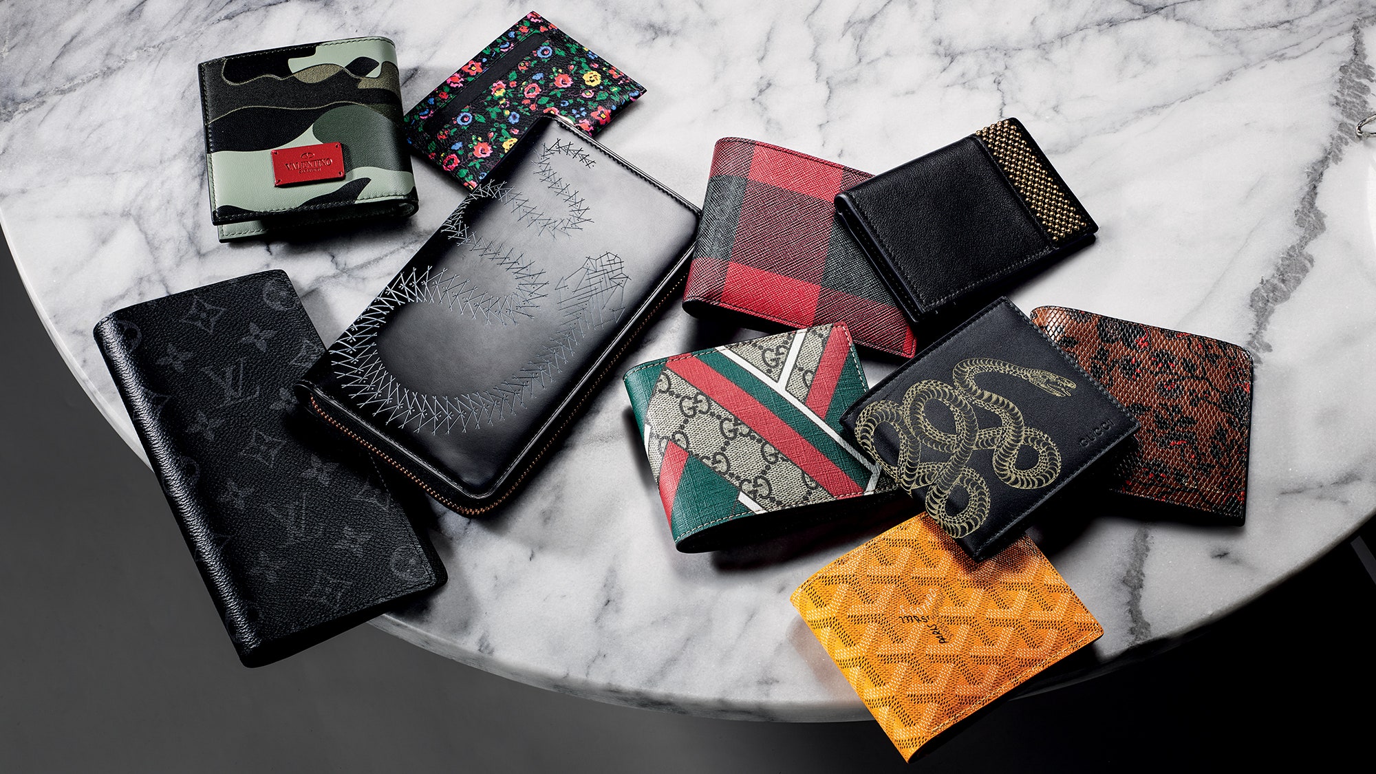 Preloved Designer Wallets For Men | Luxe Collective