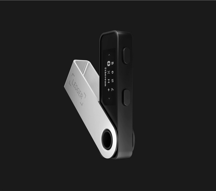 Ledger Nano S Plus - Crypto Hardware Wallet