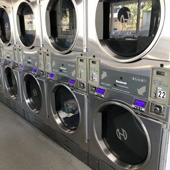 Speed Queen Laundry | Clean, Modern Laundromat | Kid-Friendly