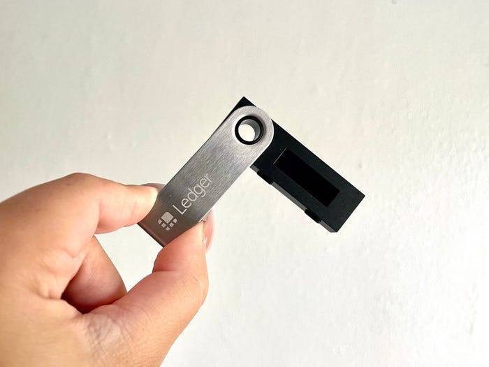 Ledger Nano S Crypto hardware wallet, USB, Black - Eventus Sistemi